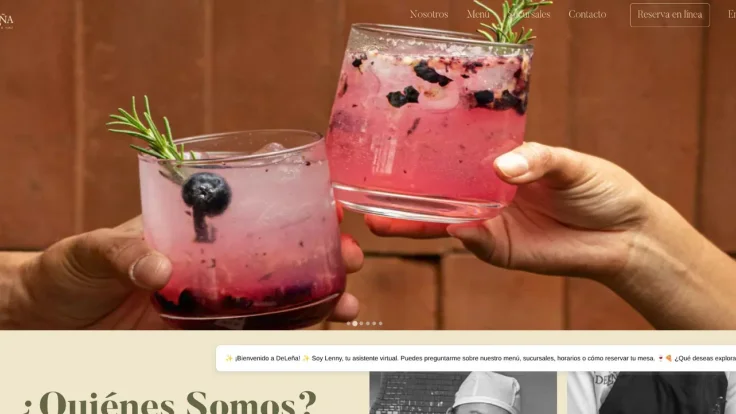 Current De Leña Pizzas homepage with navigation and a pizza photograph